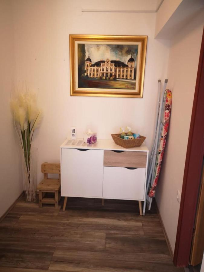 Apartments Tara Ražanac Exterior foto