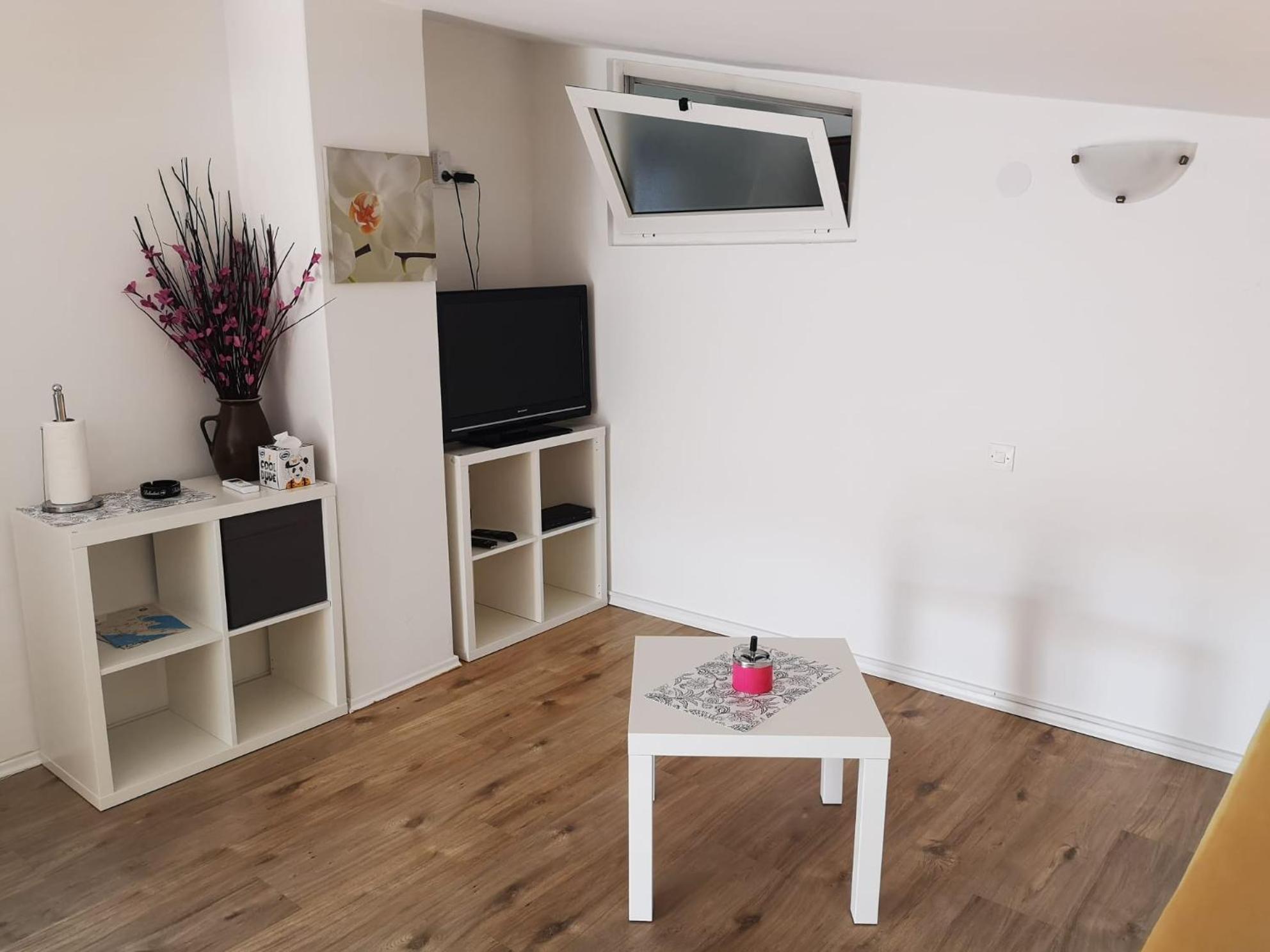 Apartments Tara Ražanac Cameră foto